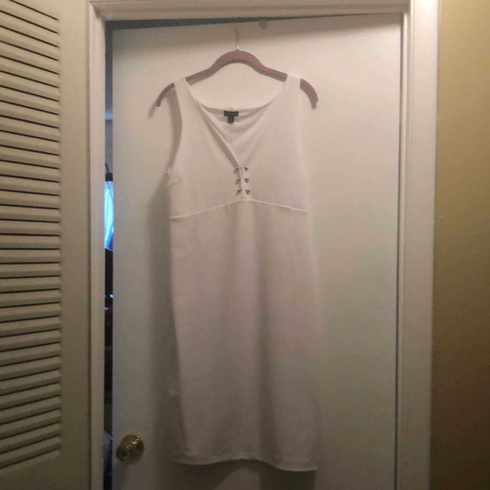Bold elements all white casual dress